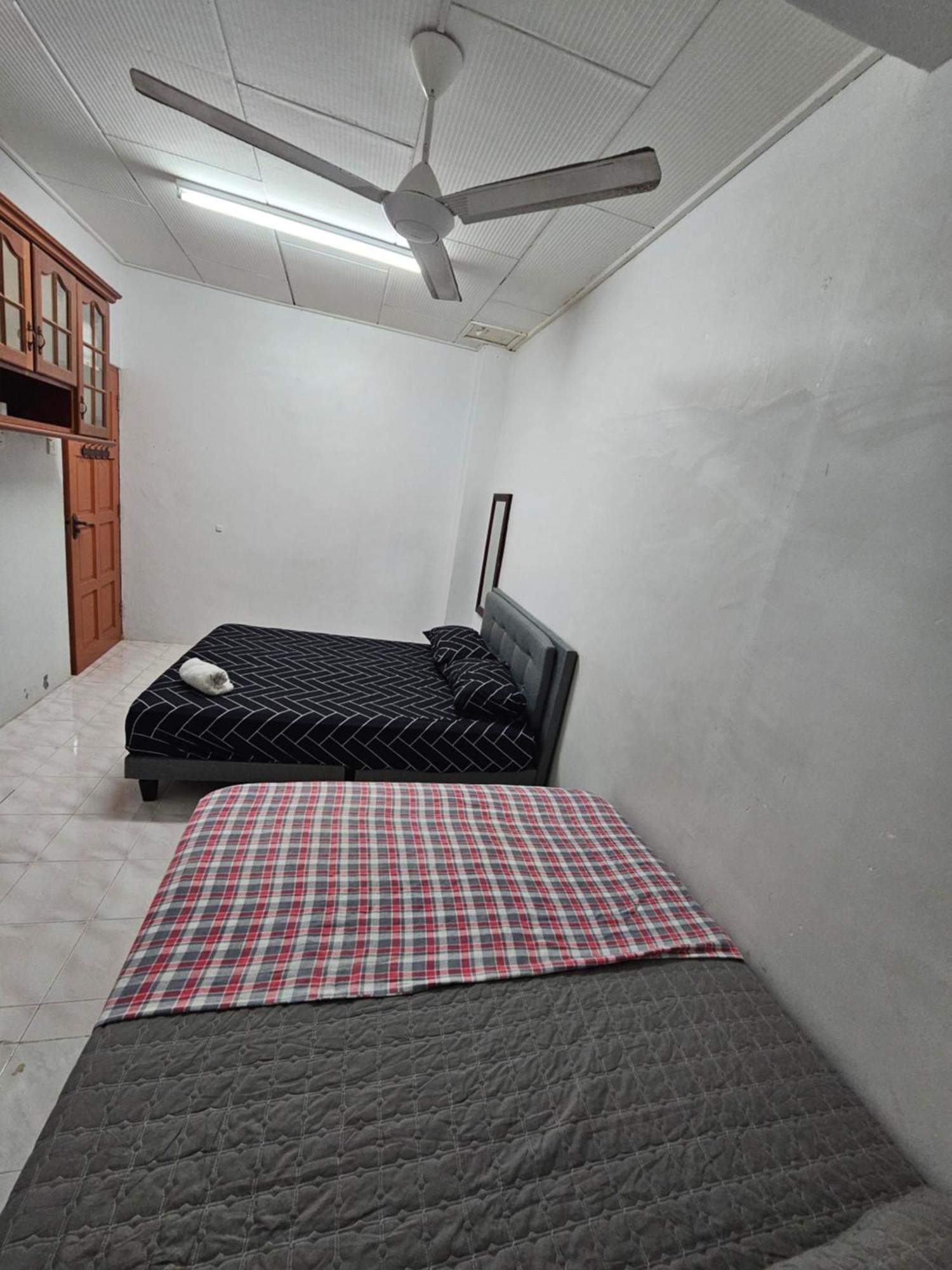 Ruhani Homestay 3 Kb - 4 Bedroom Fully Airconditioned With Wifi & Netflix Kota Bharu Eksteriør billede