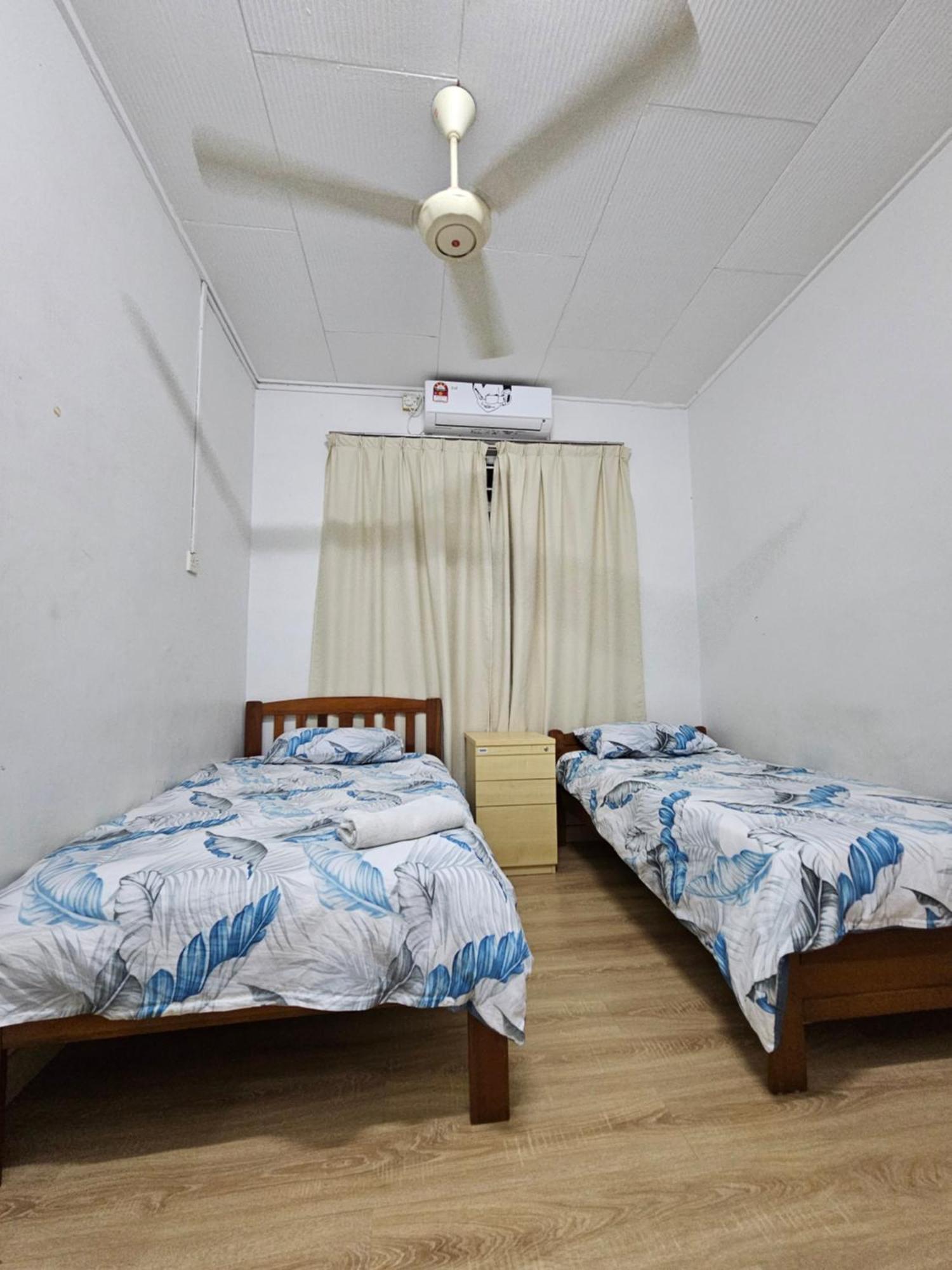 Ruhani Homestay 3 Kb - 4 Bedroom Fully Airconditioned With Wifi & Netflix Kota Bharu Eksteriør billede