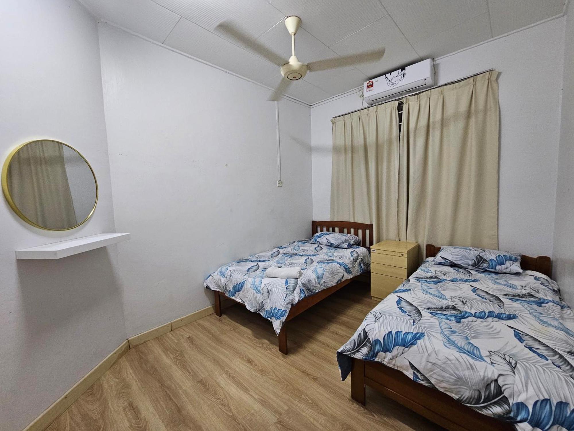 Ruhani Homestay 3 Kb - 4 Bedroom Fully Airconditioned With Wifi & Netflix Kota Bharu Eksteriør billede